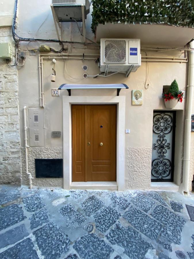 Bed and Breakfast Number 12 Бари Экстерьер фото