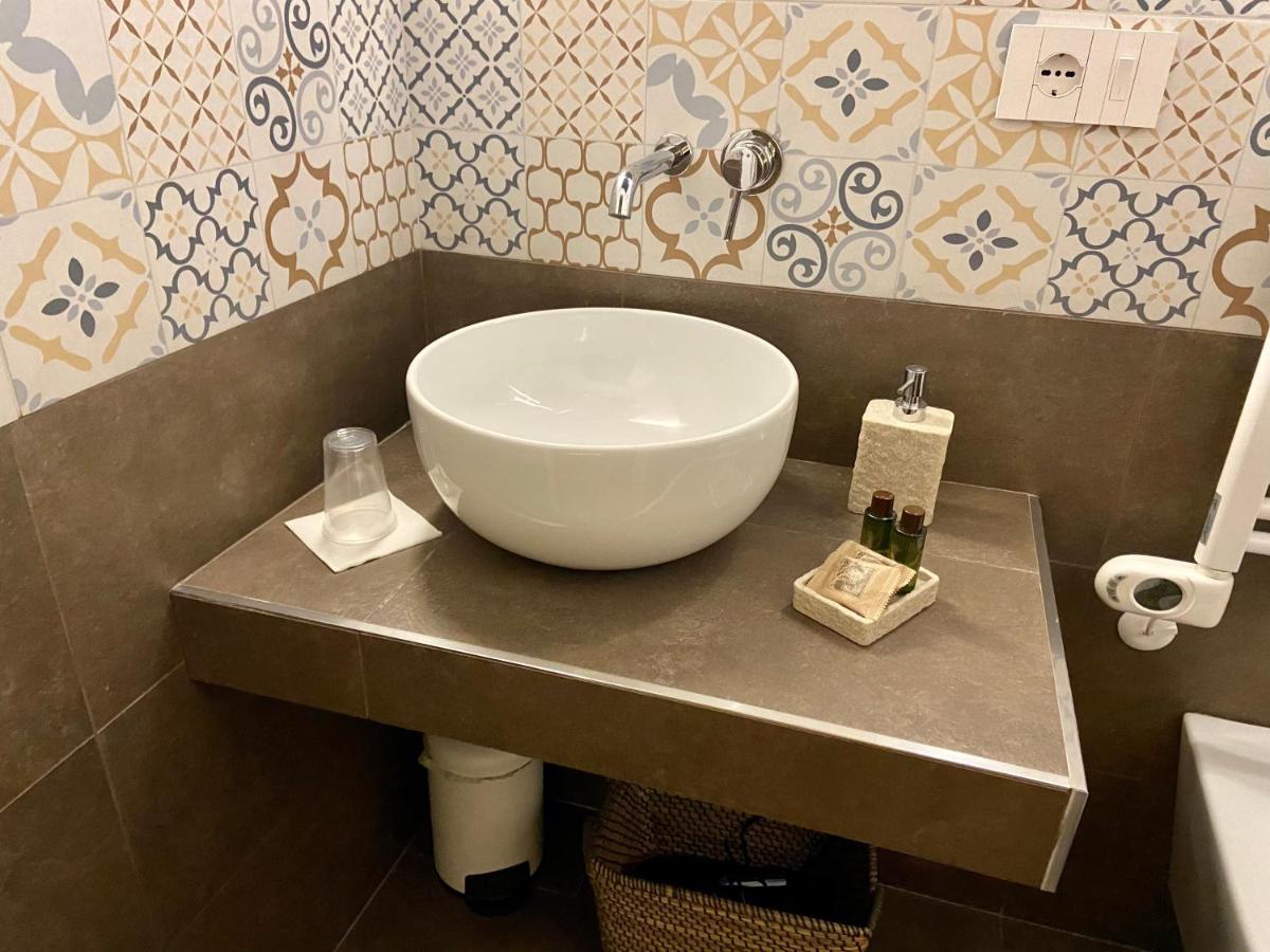 Bed and Breakfast Number 12 Бари Экстерьер фото